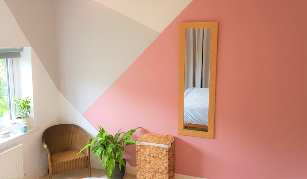 painting your vacation home with geometric shapes